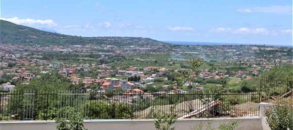 5 rooms Villa in Marano di Napoli, Italy No. 108945 5