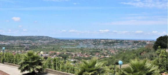 5 rooms Villa in Marano di Napoli, Italy No. 108945 10