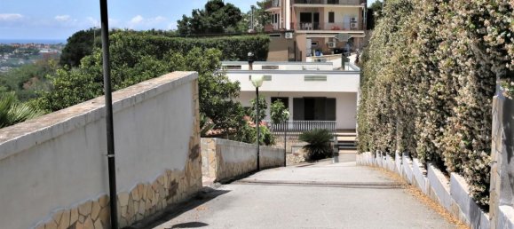 5 rooms Villa in Marano di Napoli, Italy No. 108945 2