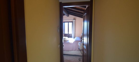 3 rooms House in Ponte dell'Olio, Italy No. 217057 11