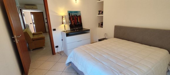 Ático de 3 habitaciónes en Vittoria, Italy No. 257730 8