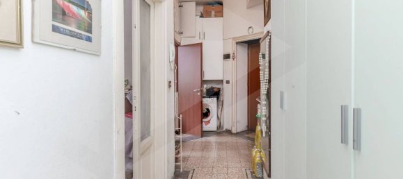 2 rooms Apartment in Milan, Italy No. 241651 2