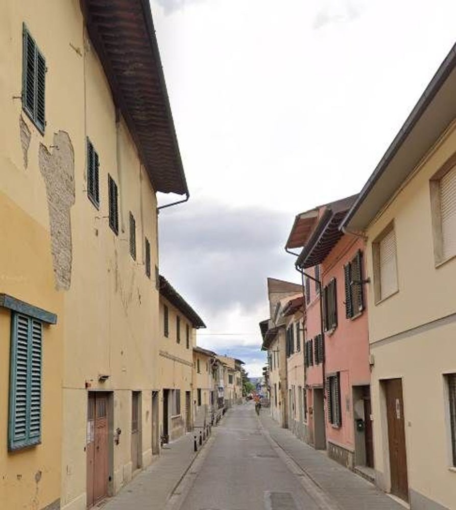 Квартира с 2 спальнями в Флоренция, Италия № 348028