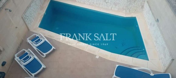 4 bedrooms Townhouse in Nadur, Malta No. 11559 2