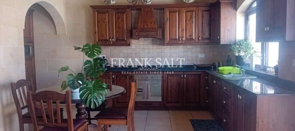 4 bedrooms Townhouse in Nadur, Malta No. 11559 13