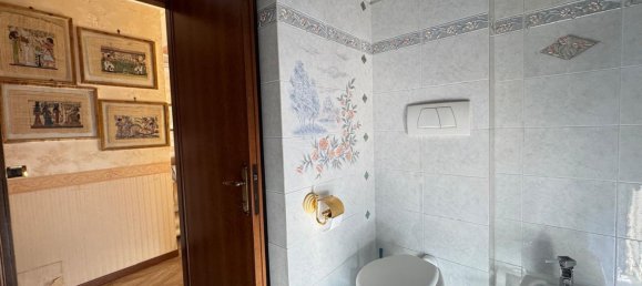 4-salle Appartement à Guidonia Montecelio, Italy No. 258000 30