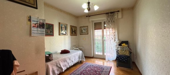 4-salle Appartement à Guidonia Montecelio, Italy No. 258000 22