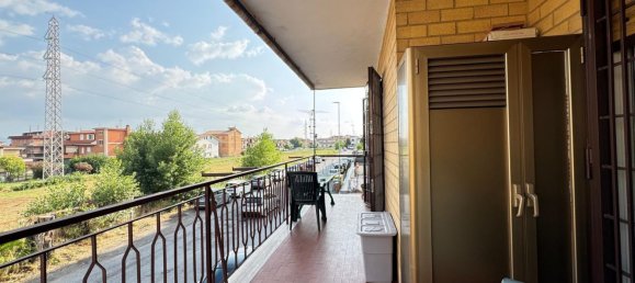 4-salle Appartement à Guidonia Montecelio, Italy No. 258000 12