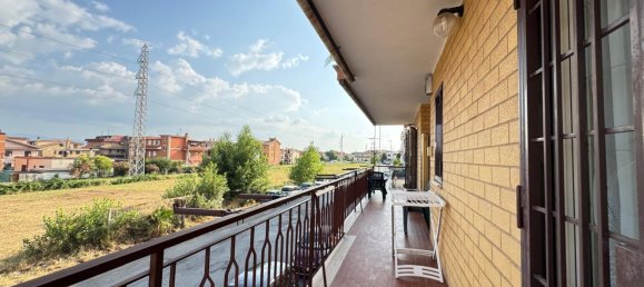 4-salle Appartement à Guidonia Montecelio, Italy No. 258000 11