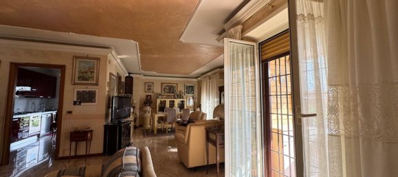 4-salle Appartement à Guidonia Montecelio, Italy No. 258000 4