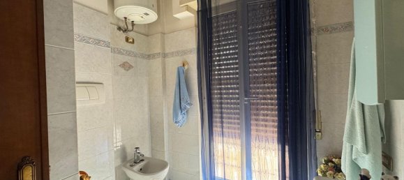 4-salle Appartement à Guidonia Montecelio, Italy No. 258000 29