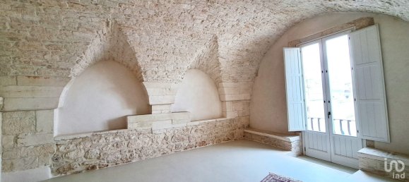 2 bedrooms Building in Martina Franca, Italy No. 233364 2