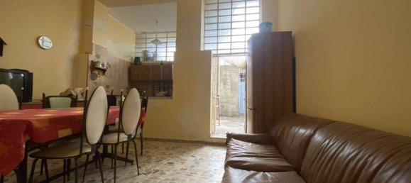 Casa de 8 habitaciónes en Torregrotta, Italy No. 72462 7