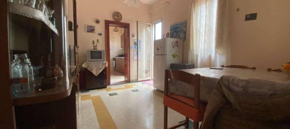 Casa de 8 habitaciónes en Torregrotta, Italy No. 72462 33