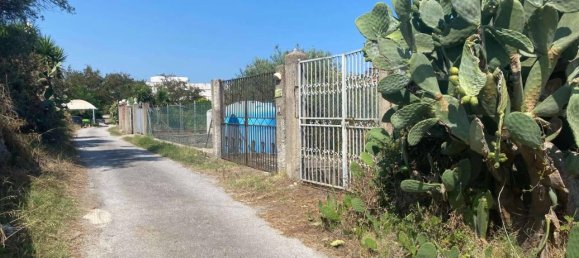 Casa de 8 habitaciónes en Torregrotta, Italy No. 72462 29