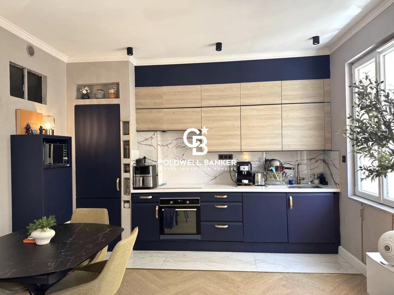 2 bedrooms Apartment in Nice, France No. 299803