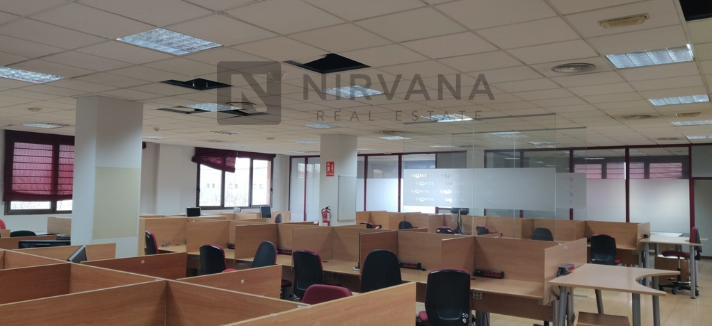 3400m² Building in Madrid, Spain No. 202586