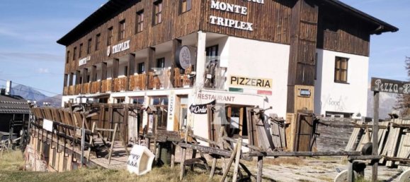 2145m² Commercial property in Sauze d'Oulx, Italy No. 290702 8