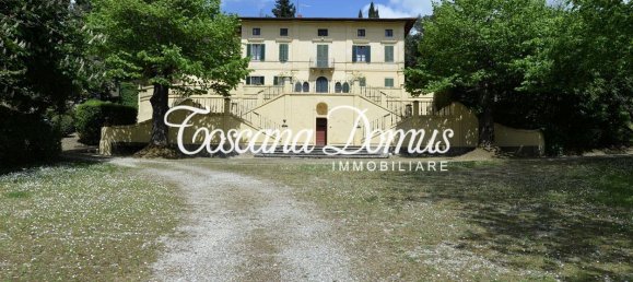 15 rooms Villa in Monteriggioni, Italy No. 32366 12