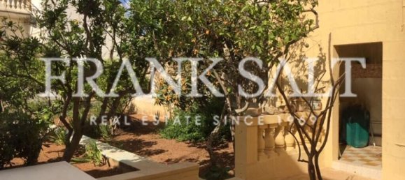 3 bedrooms House in Ghajnsielem, Malta No. 5677 4