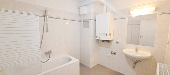 2 rooms Apartment in Hernals, Austria No. 177492 7