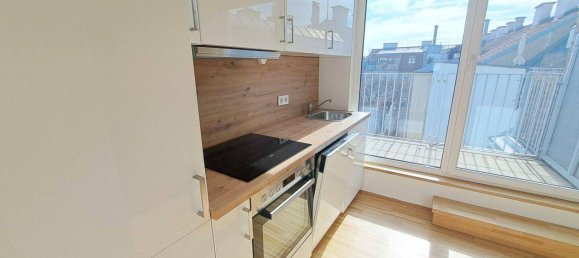 2 rooms Apartment in Hernals, Austria No. 177492 3