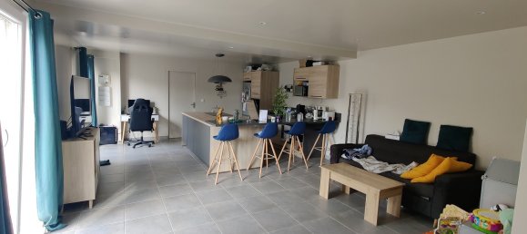 2 bedrooms Villa in Yerres, France No. 183431 4