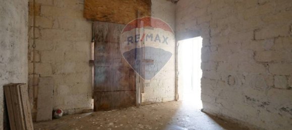 Дом с 2 спальнями в Нойкаттаро, Италия № 353214 7