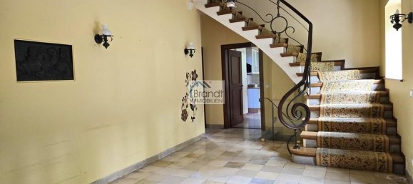 Вилла с 7 комнатами в Нортхайм, Германия № 181666 7