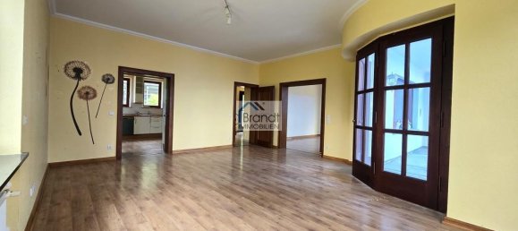 Вилла с 7 комнатами в Нортхайм, Германия № 181666 2