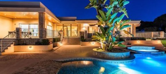 8 غرف نوم منزل في Quarteira, Portugal رقم 150140 2