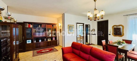 4 Schlafzimmer Villa in Poirino, Italy, Nr. 132818 20