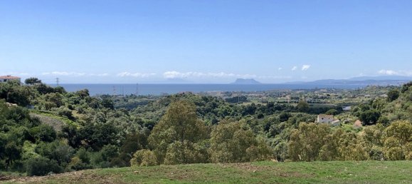  Land in Estepona, Spain No. 25728 2