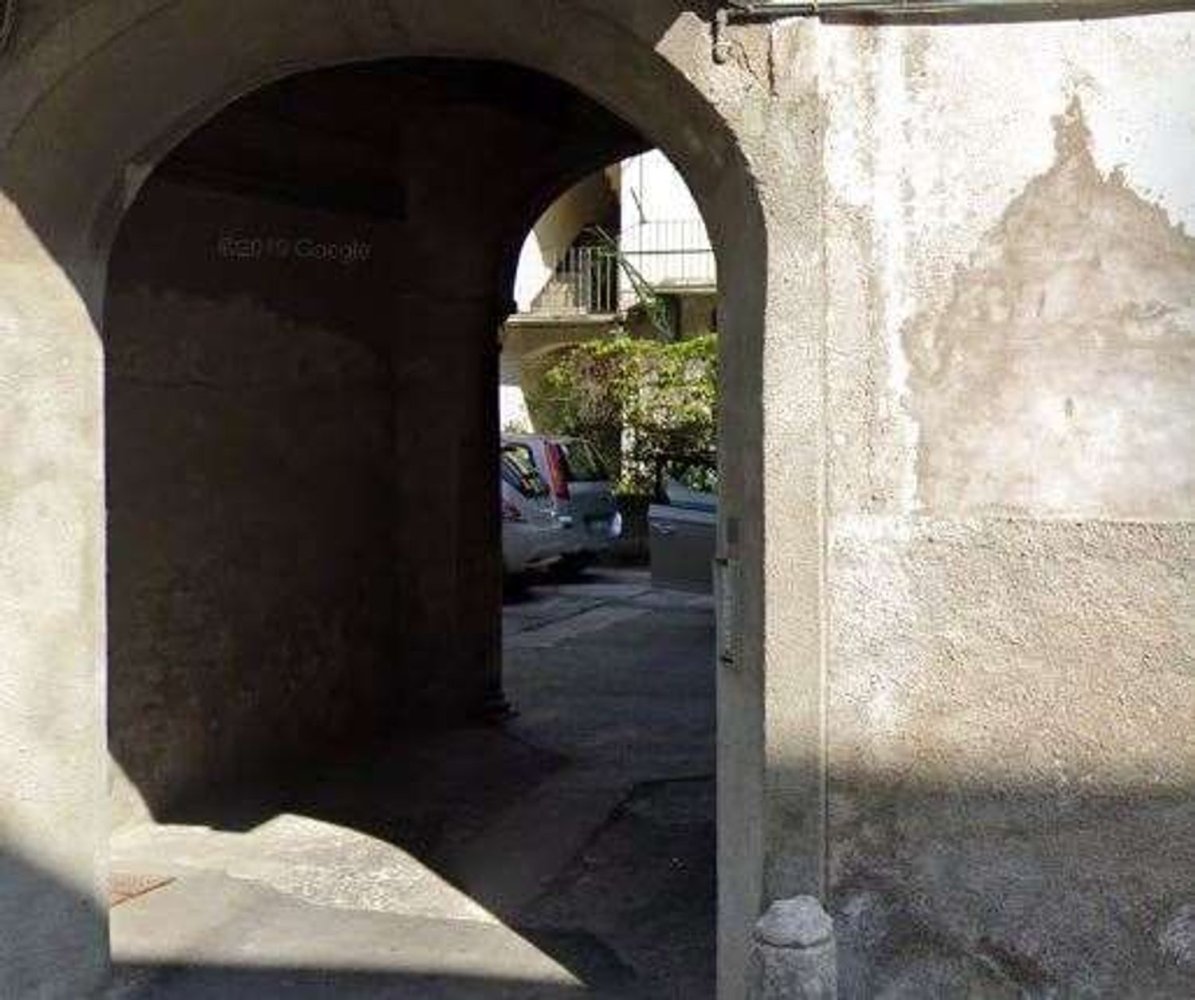 2غرفة شقة في Olginate, Italy رقم 4464