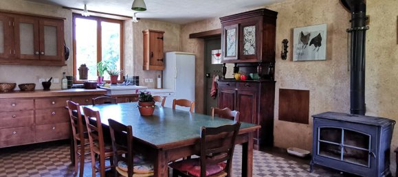 4 bedrooms House in Mayenne, France No. 357829 8