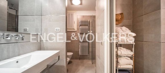 4 bedrooms Villa in Parabiago, Italy No. 126683 32