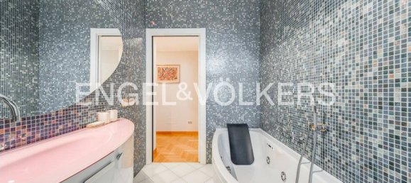 4 bedrooms Villa in Parabiago, Italy No. 126683 27