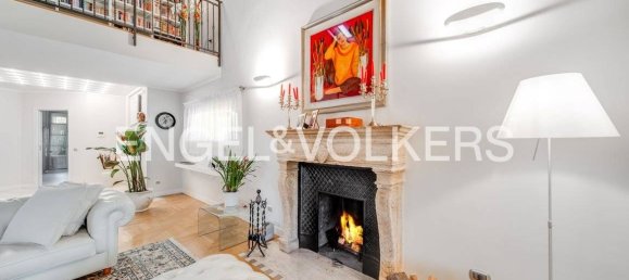 4 bedrooms Villa in Parabiago, Italy No. 126683 6