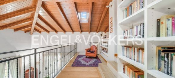 4 bedrooms Villa in Parabiago, Italy No. 126683 9