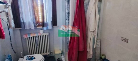 4 bedrooms House in Ravenna, Italy No. 327589 8