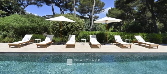 4 bedrooms Villa in Vallauris, France No. 291826 2