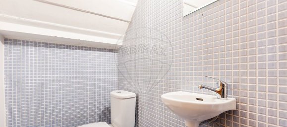 3 bedrooms Apartment in Lisbon, Portugal No. 117184 17