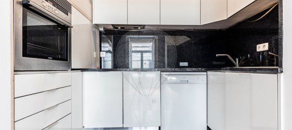 3 bedrooms Apartment in Lisbon, Portugal No. 117184 8