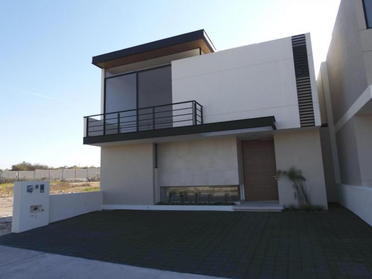 3 bedrooms House in Queretaro, Mexico No. 163580