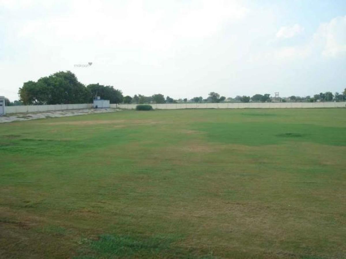  Land in Faridabad, India No. 38739