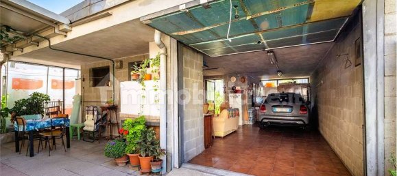 2 bedrooms Apartment in Saronno, Italy No. 266365 9