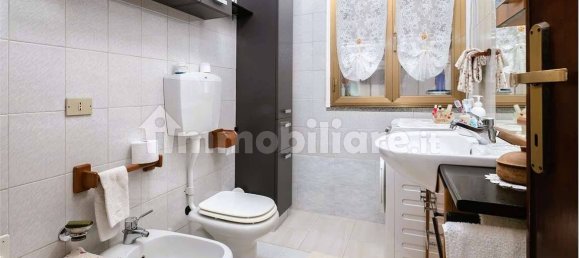 2 bedrooms Apartment in Saronno, Italy No. 266365 16