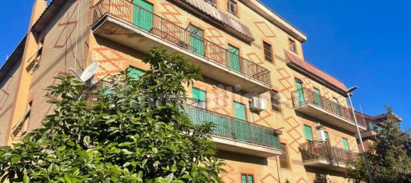 2 Schlafzimmer Wohnung in Rome, Italy, Nr. 108124 2