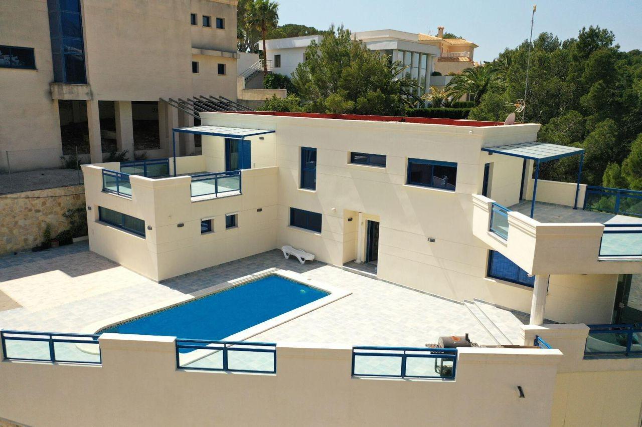 4 bedrooms Villa for sale in Zona Altea Hills, Alicante, Valencian Community, Spain № 366150
