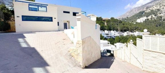 4 bedrooms Villa for sale in Zona Altea Hills, Alicante, Valencian Community, Spain № 366150 16